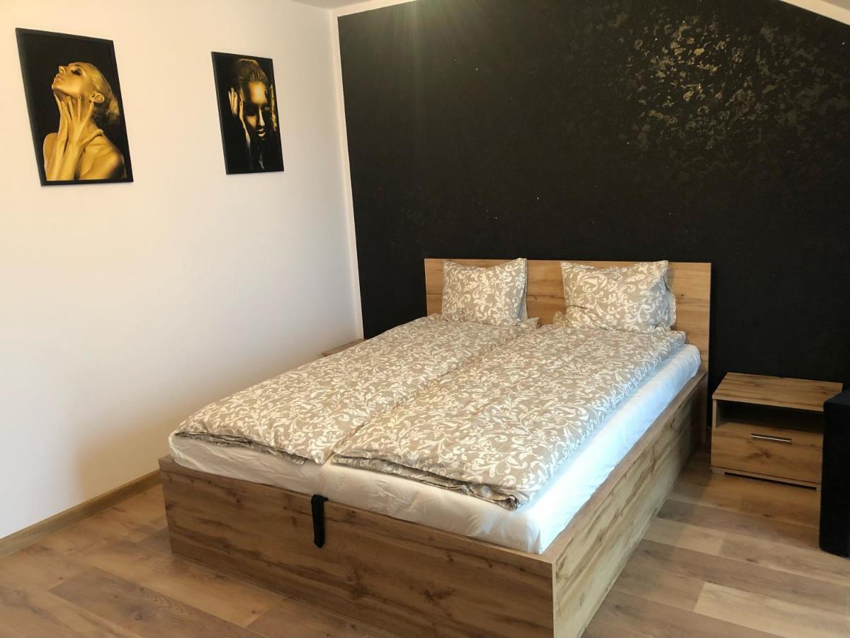 Black Diamond 18 Pasłęk Dış mekan fotoğraf